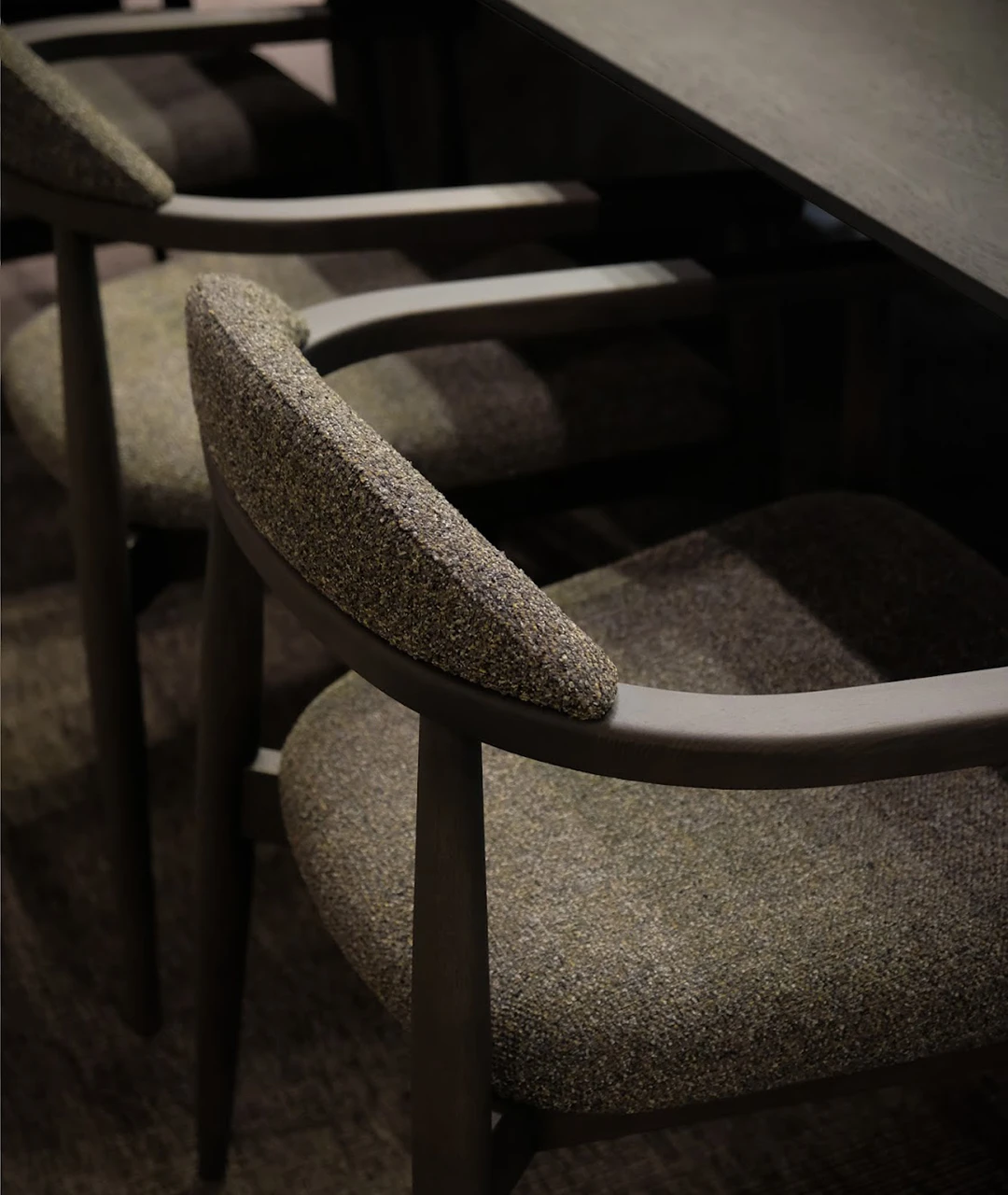 pormenor cadeira jantar munich vanguard